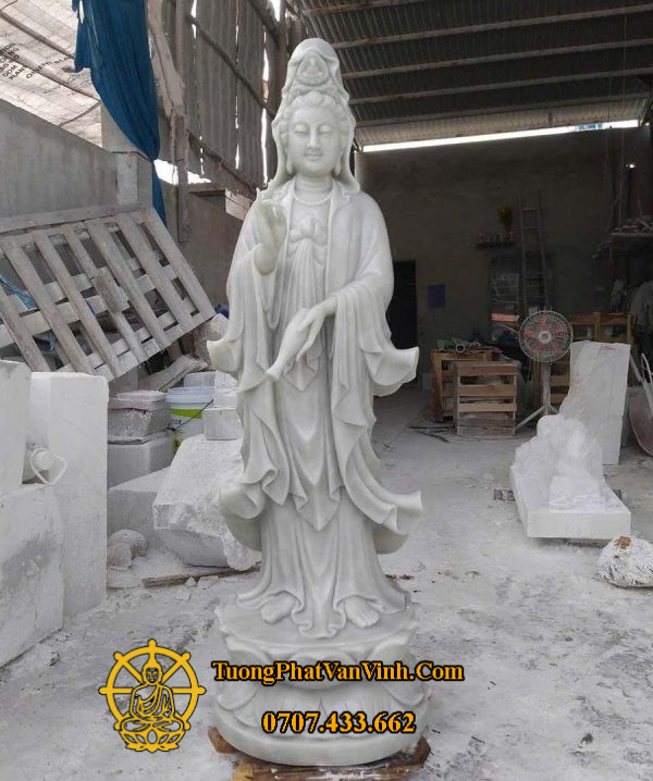 Mẫu tượng Phật Bà Quan Âm bằng đá tự nhiên cao 1m80 (QA001)